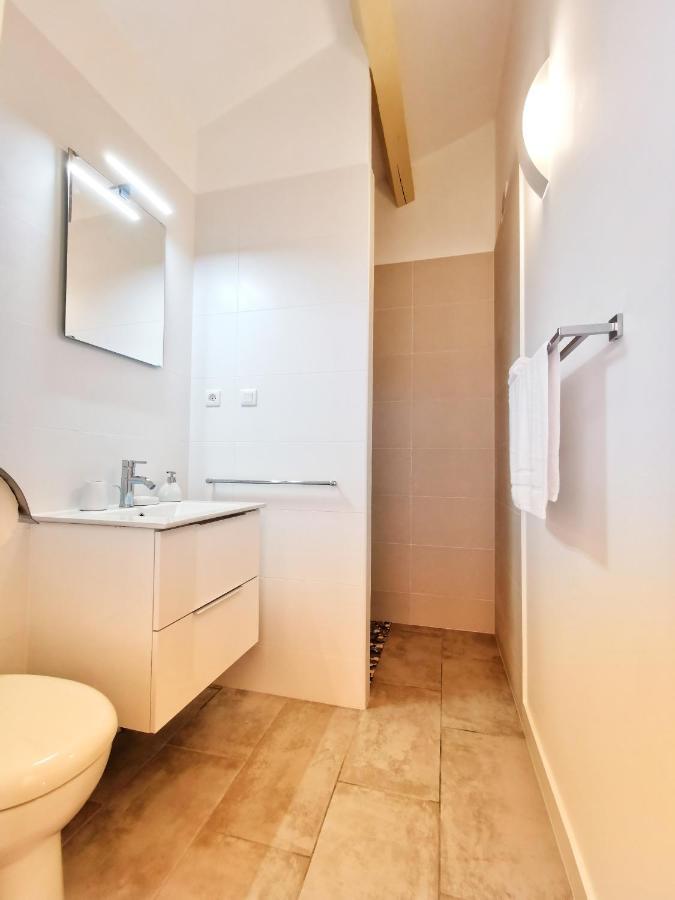 Studio Privatif Climatise , Terrasse Et Piscine Перн-ле-Фонтен Экстерьер фото